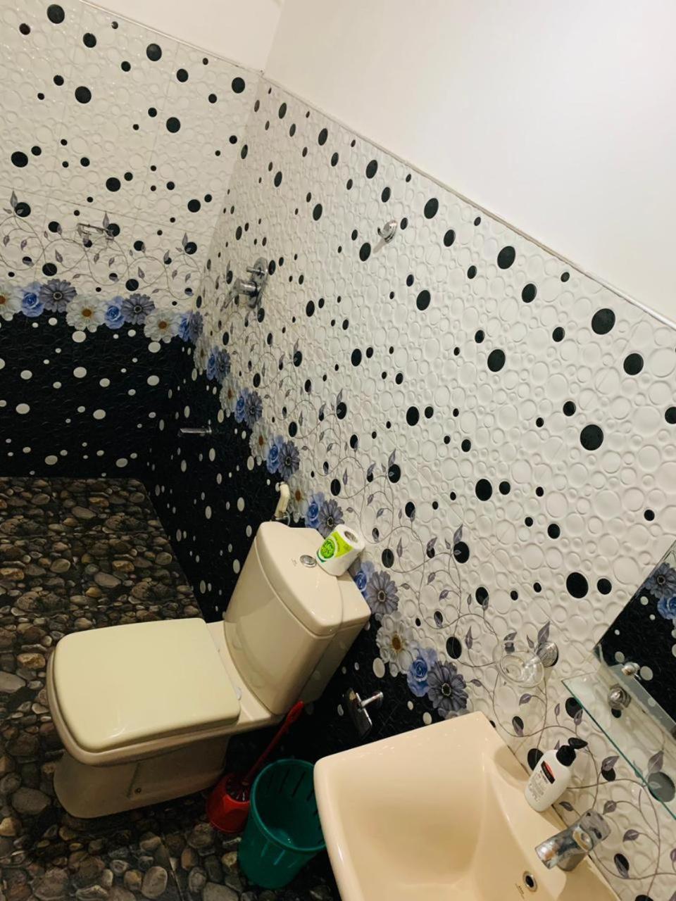 אלה Little Cottage מראה חיצוני תמונה
